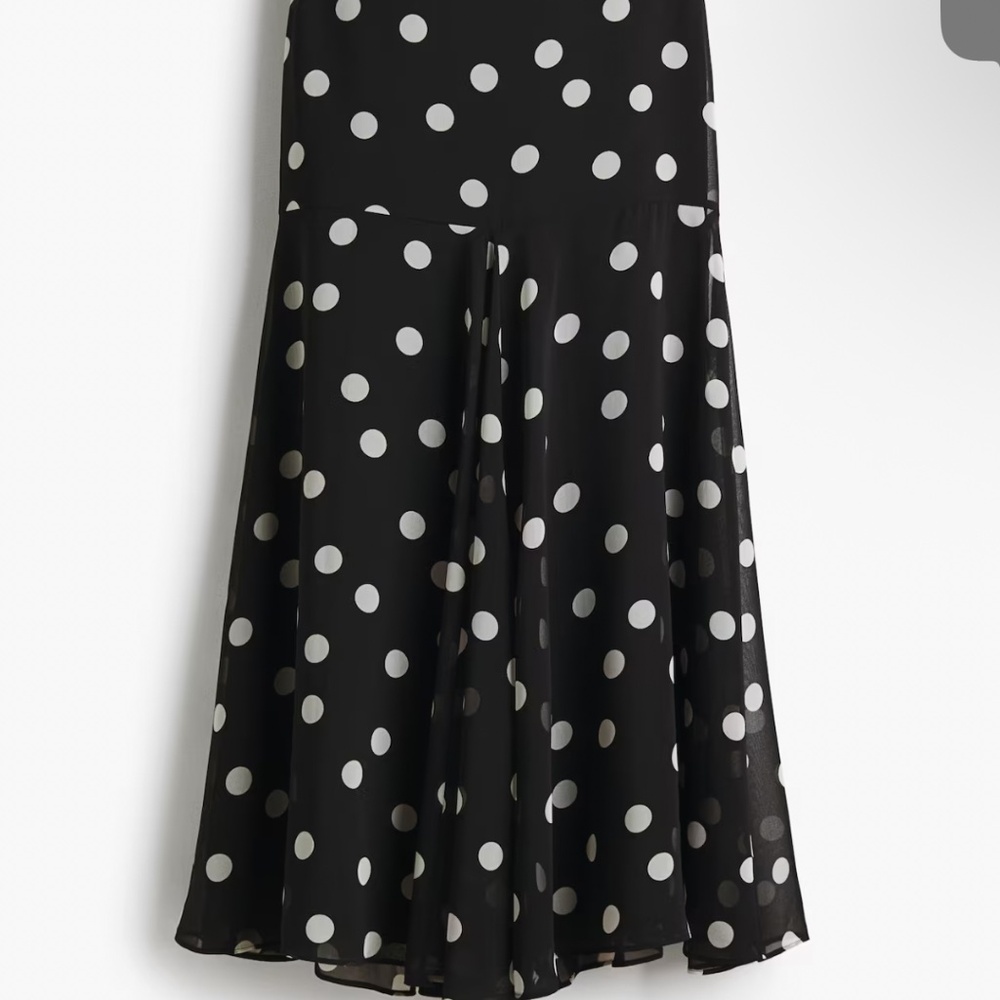 NWT H&M polka dot midi skirt - Picture 3 of 7